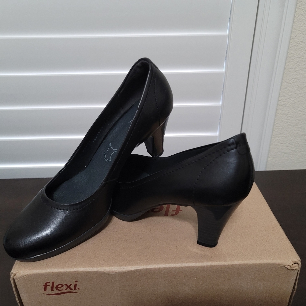 Women's Flexi Leather Heels